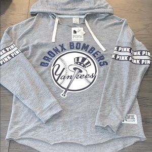 NWT VS PINK/MLB COLLECTION YANKEE PULL OVER HOODIE